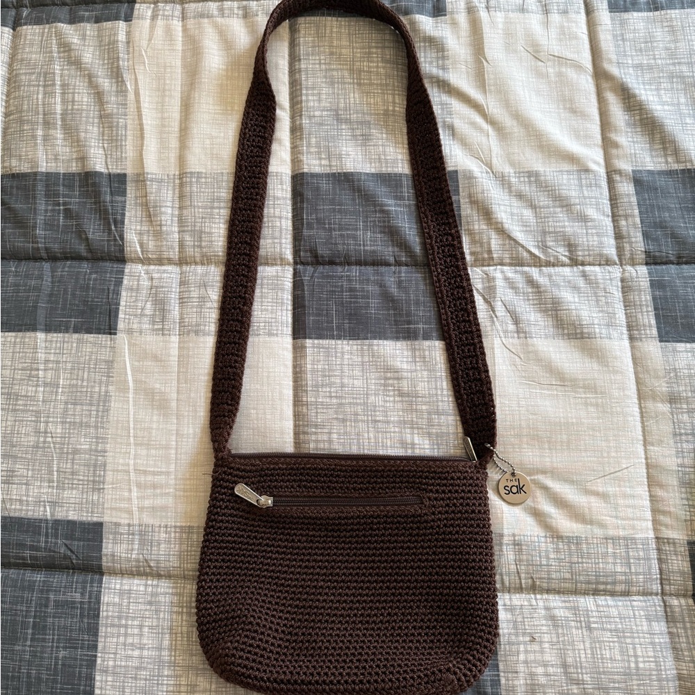The Sak Dark Brown Knit shoulder purse. Small shoulder strap 18 inches